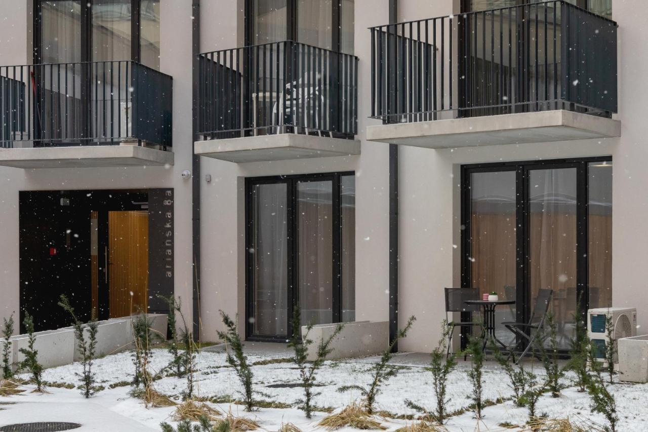 Deluxe Studio Cracow Arianska By Noclegi Renters — Photos 1